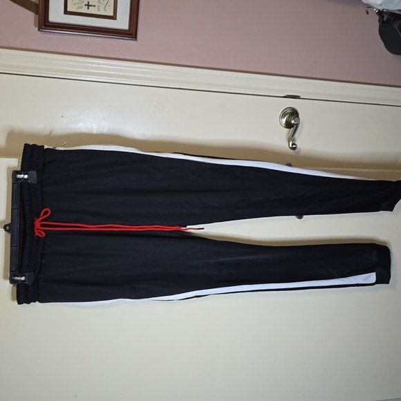 Only the Blind Sweat Pants Size 30